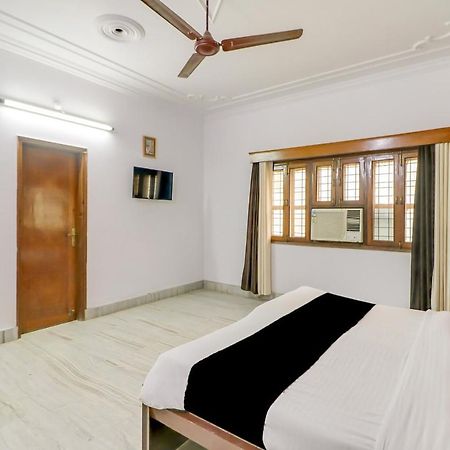 Super Oyo Capital O Heritage House Colonelganj Dış mekan fotoğraf