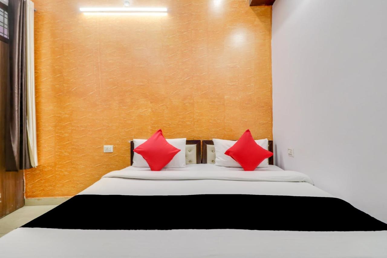 Super Oyo Capital O Heritage House Colonelganj Dış mekan fotoğraf