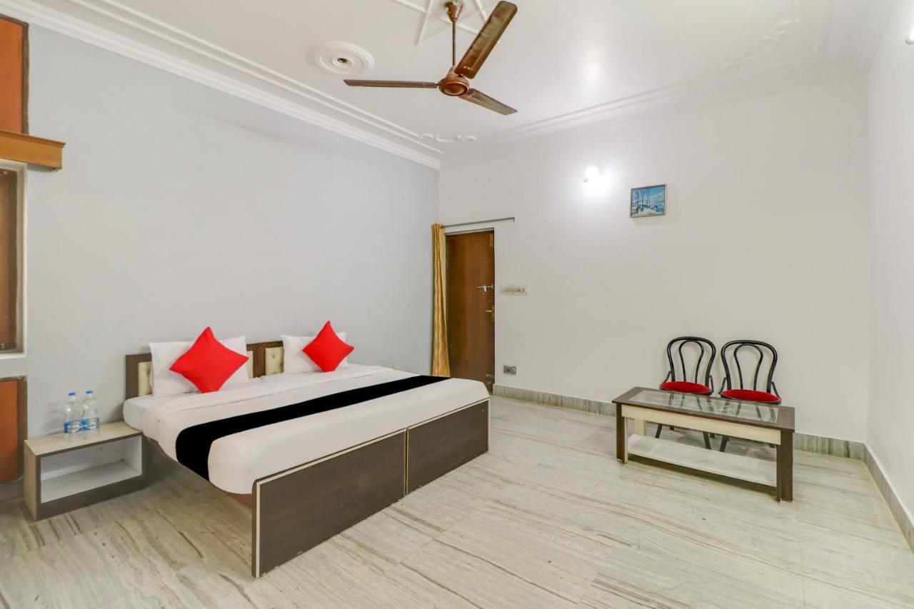 Super Oyo Capital O Heritage House Colonelganj Dış mekan fotoğraf
